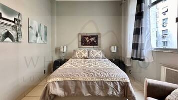 3 quartos, ferros/tábuas de passar roupa, Wi-Fi, roupa de cama