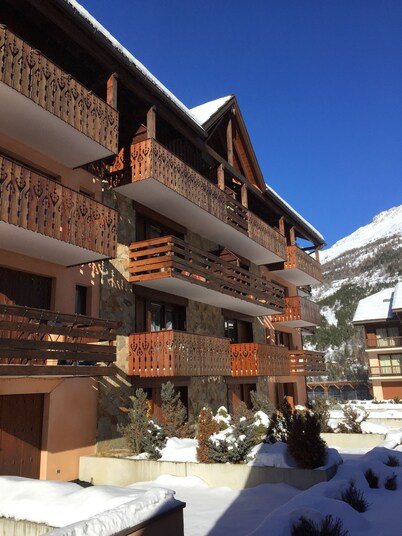 Lovely duplex flat facing the slopes in Serre Chevalier for 8 to 10 people