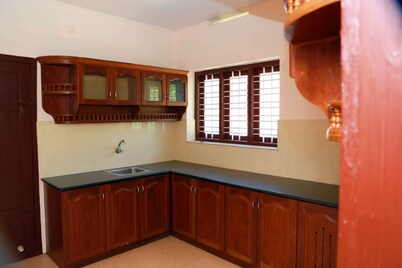Bethel House has 3 bedrooms, 2.5 bath, Kitchen and a dining area. 