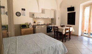 1 bedroom, iron/ironing board, bed sheets - Fittasi Studio in Ostuni (BR) (Ostuni)