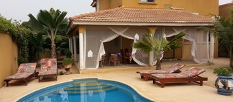 Beautiful independent Villa with swimming pool in N'GAPAROU SALY PETITE COTE