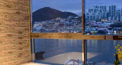 Yeosu Lium Spa Hostel