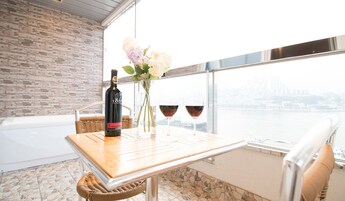 오션뷰, 스파룸 (15평, #502, #503, #602, #603) | 객실 내 편의 시설/서비스