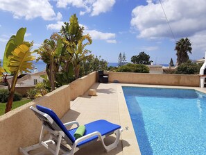 Outdoor pool - Detached Villa with 2 Bedrooms, Private Pool and special Panoramic Sea Views (Unknown)