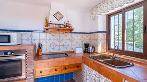 Refrigerador, microondas, horno y lavavajillas 