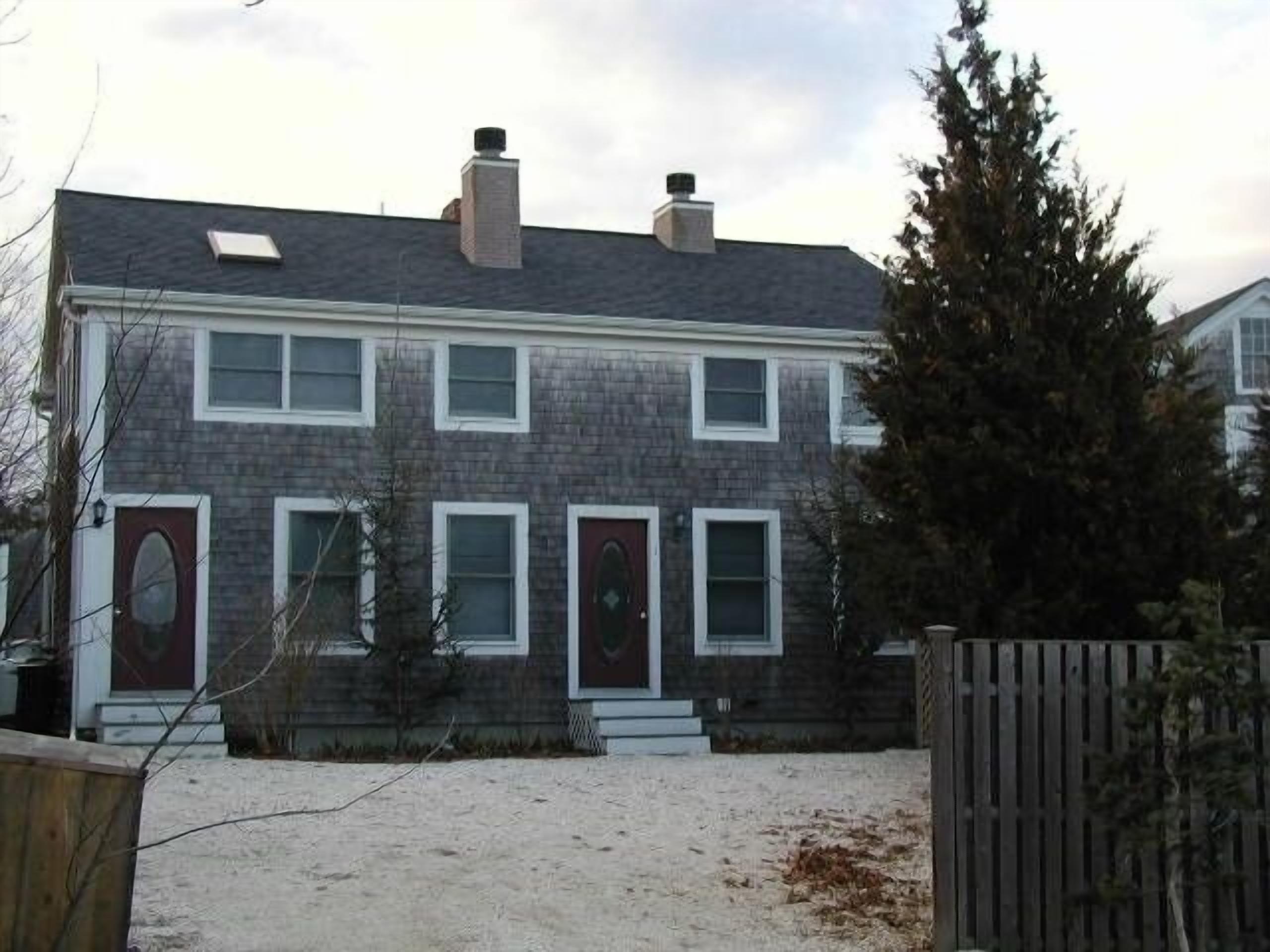 Quiet Cottage, 2 Blocks from Town Center