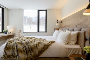 Villa, 3 slaapkamers | Een kluis op de kamer, geluiddichte muren, een strijkplank/strijkijzer