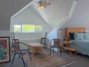 2 habitaciones, escritorio, tabla de planchar con plancha y wifi gratis