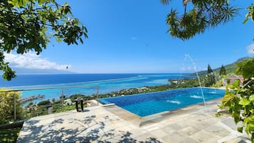 An infinity pool