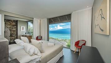 5 bedrooms, desk, iron/ironing board, free WiFi