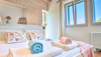 Bügeleisen/Bügelbrett, Reisekinderbett, WLAN, Bettwäsche