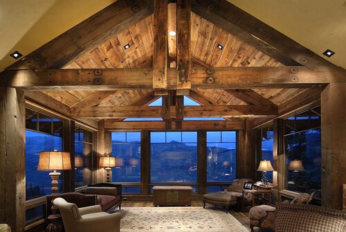 Tipple House/7,000 Sq/Ft of Luxury Ski/in Ski-out! Hot Tub/Media Room/Fire Pit!