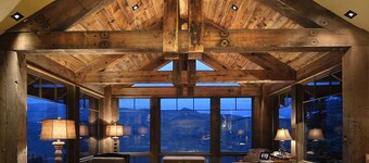 Utrolig luksushjem! Boblebad! Media Room! Ingenting kan sammenlignes!