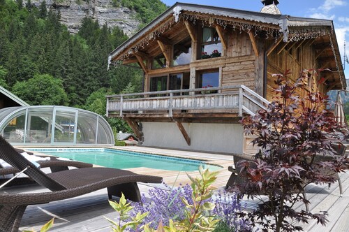 LUXURY CHALET MORZIINISSA Allas