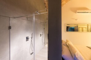 1 bedroom, Internet, bed sheets