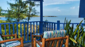 Property grounds - Magical Romantic Getaway For 2, Lovers Paradise On Private White Sand Beach Cove (St Mary)