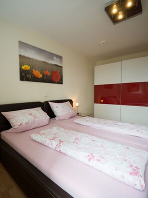 1 bedroom, iron/ironing board, free WiFi, bed sheets