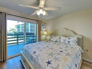 2 bedrooms, iron/ironing board, free internet, bed sheets