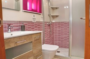 Unclassified image, 5 of 21, button