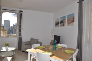 Dining - Holiday in Arles: Apartment with exceptional view of the Théâtre Antique (Arles)