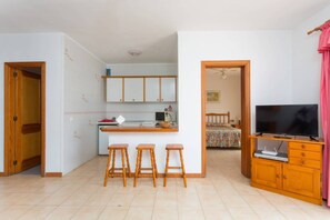 Interior - Sunny 2-Bedrooms With Large Terrace. WiFi (Arona)