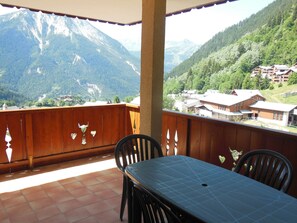 Outdoor dining - 4-room Apartment for 6/7 people with WIFI in Champagny-en-Vanoise (Champagny-en-Vanoise)