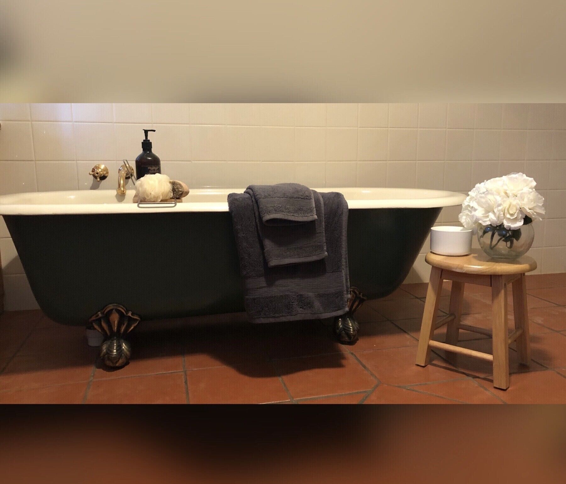 CLAYFIELD HOMESTEAD - rustic country accommodation — image 20