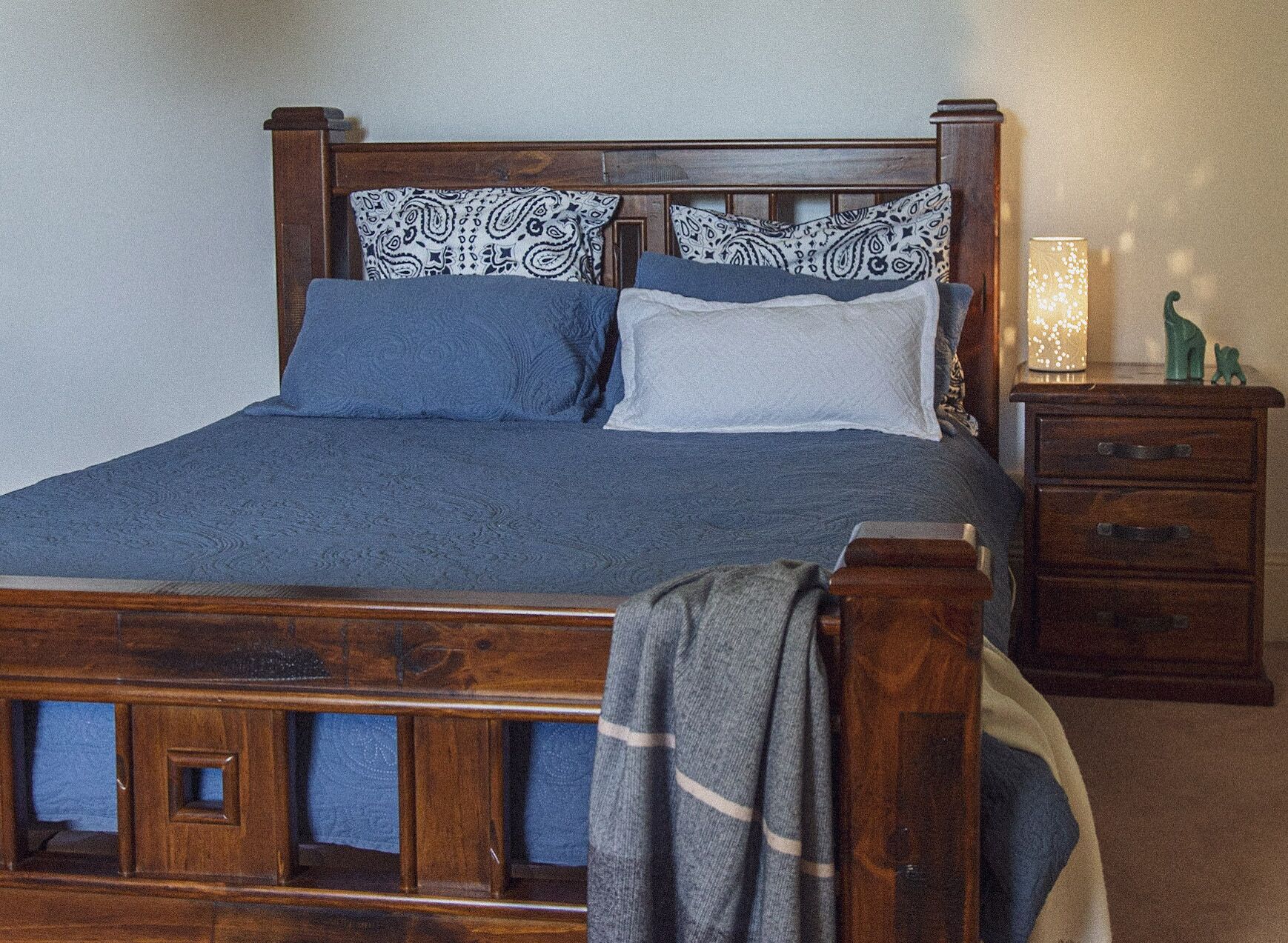 CLAYFIELD HOMESTEAD - rustic country accommodation — image 12