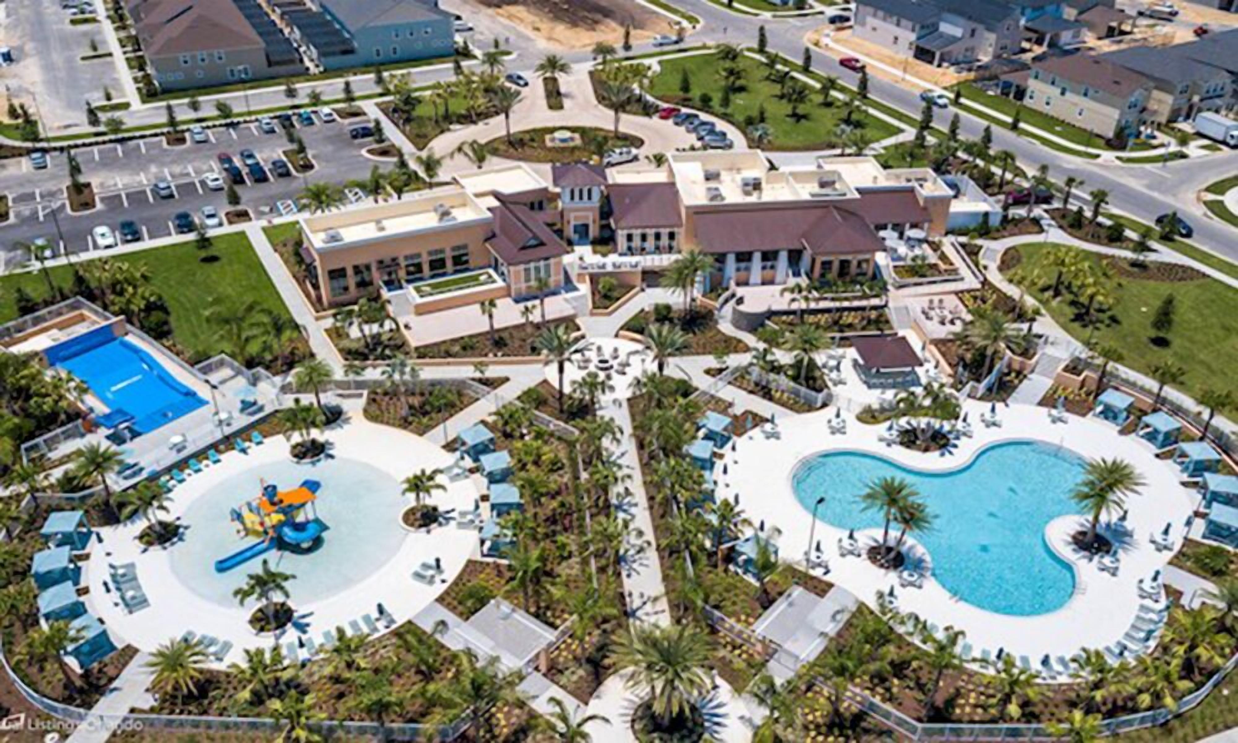 Een verwarmd zwembad