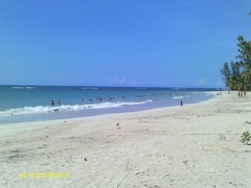 Come and vacation in Paradise.