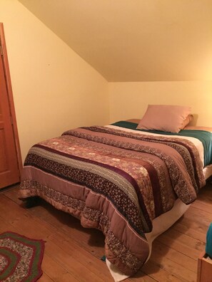 2 sovrum, strykjärn/strykbräda, gratis wi-fi och sängkläder