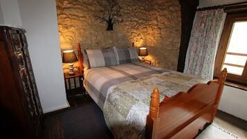 2 chambres, fer et planche Ă repasser, Wi-Fi gratuit, draps fournis