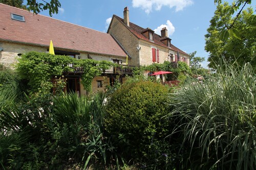 Le Jasmin, 4 personnes maximum, gîtes de caractère avec tout confort