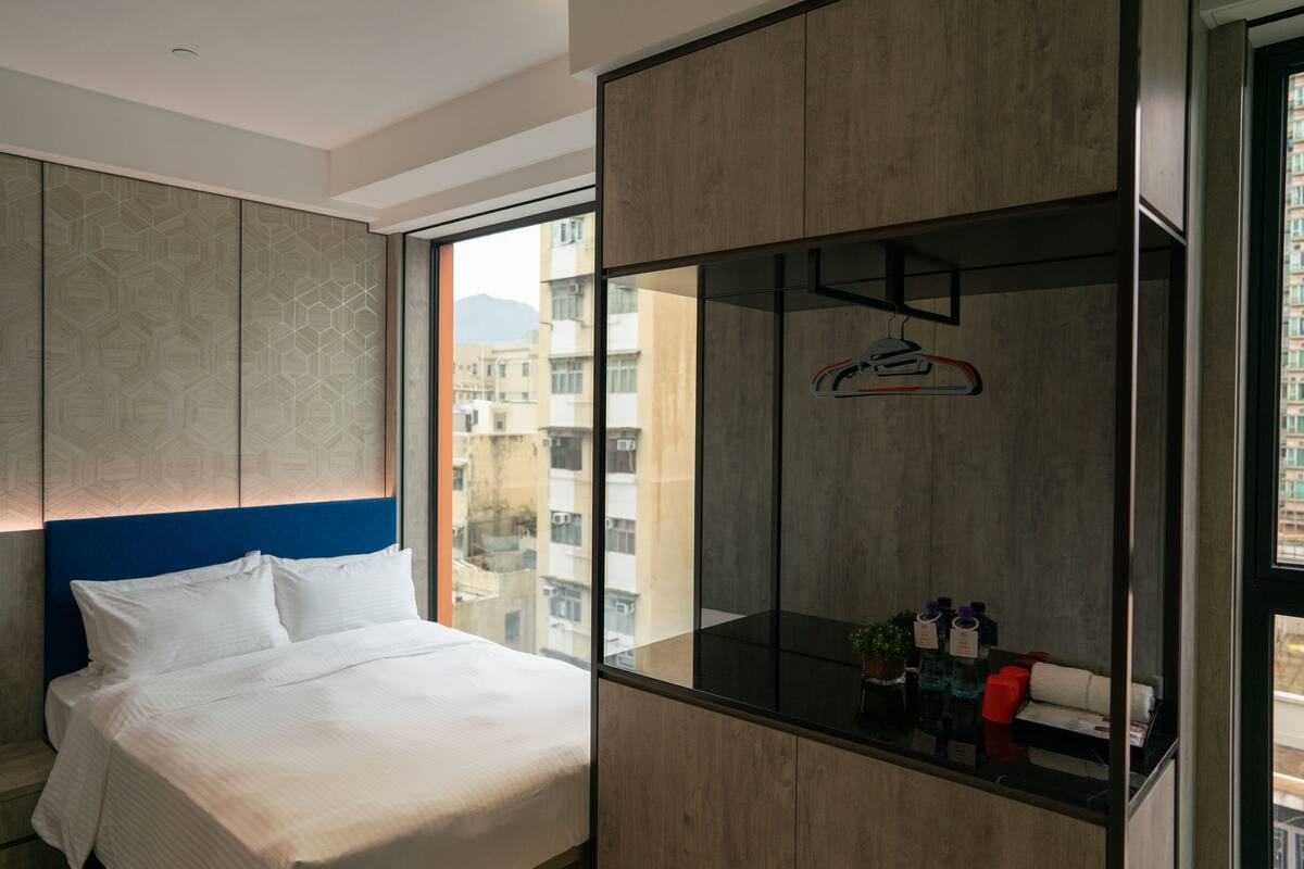 Premier Double Room | WiFi (free), bed sheets
