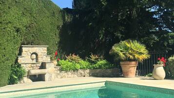 Piscine extérieure, piscine chauffée