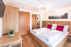 4 Schlafzimmer, Reisekinderbett, WLAN