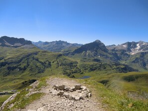 صورة غير مصنفة، 2 من 27، زرّ