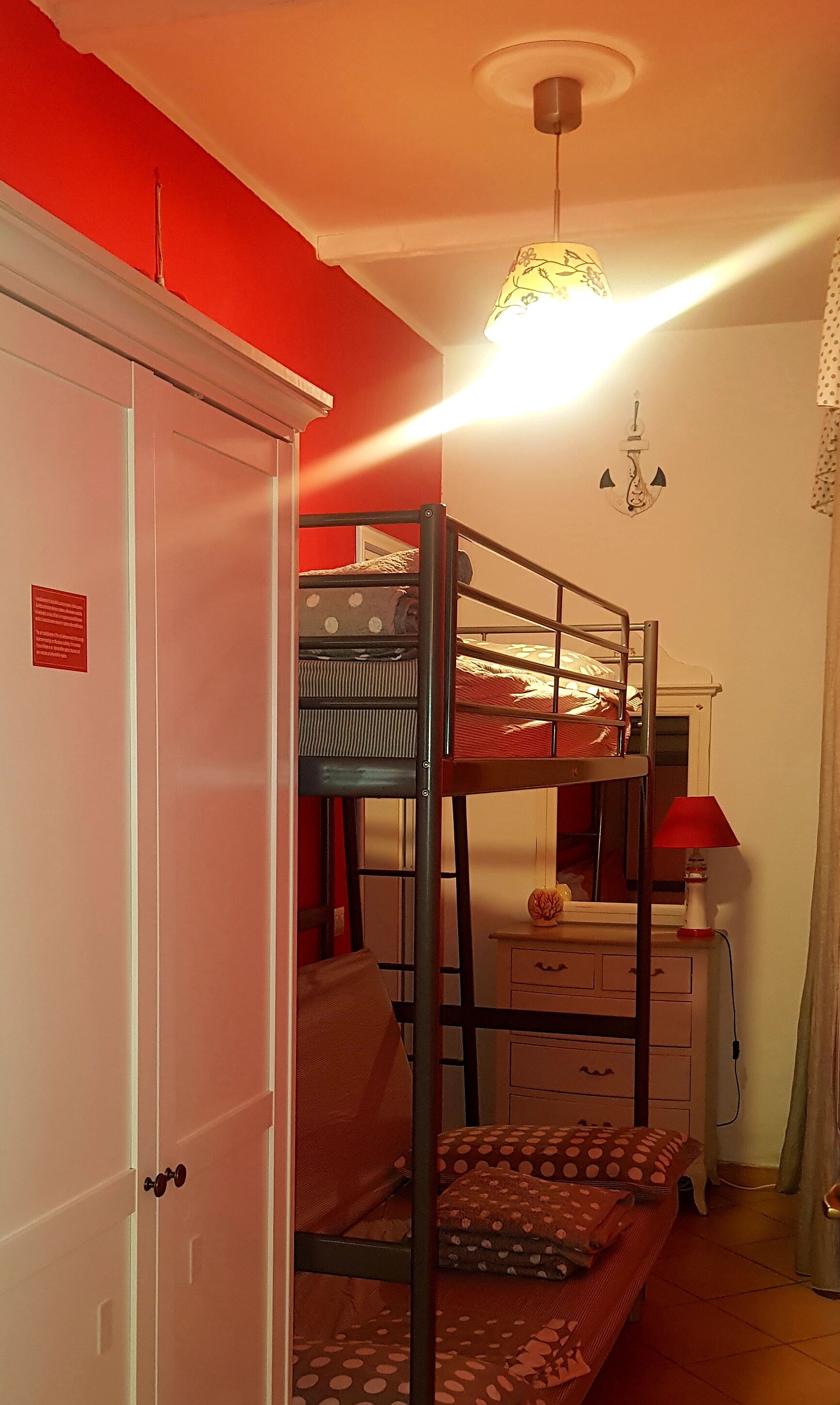 4 chambres, fer et planche à repasser, lit parapluie, Wi-Fi gratuit