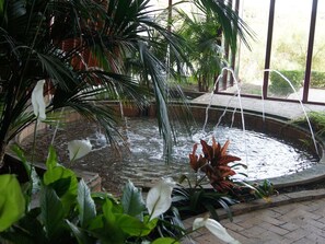 المنطقة المحيطة بالمنشأة