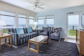 TV, DVD player, stereo - WorldMark Depoe Bay 2 Bedroom - Phase 2 (Depoe Bay)