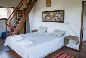 3 bedrooms, bed sheets