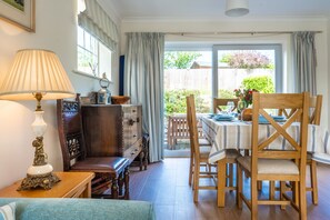 Dining - Sea Holly, Brancaster Staithe, Norfolk (King's Lynn)