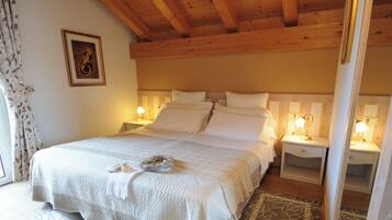 1 Schlafzimmer, Zimmersafe, Schreibtisch, BĂŒgeleisen/BĂŒgelbrett