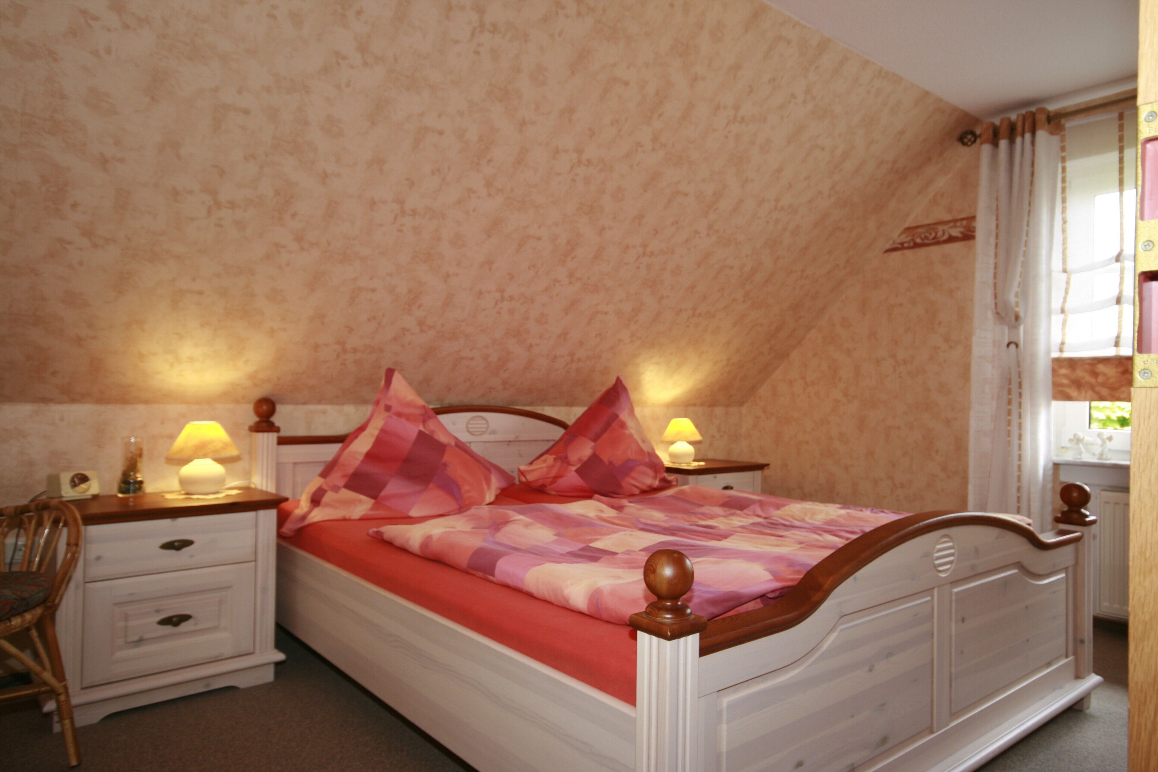 1 chambre, coffres-forts dans les chambres, fer et planche à repasser