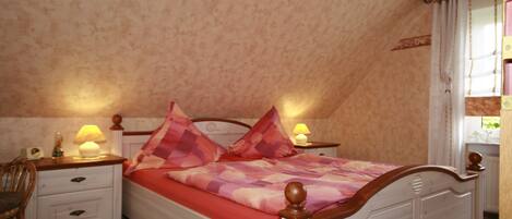 1 chambre, coffres-forts dans les chambres, fer et planche à repasser