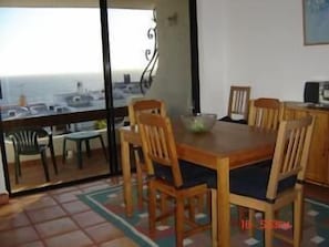 Dining - Plaza Del Mar Ocean View Condo (Rosarito)