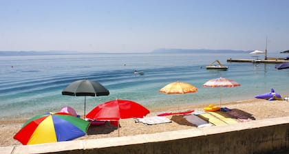 Luxurious and Modern with Pool, Roofdeck, and Views! VillaMelCroatia
