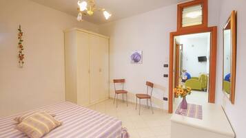 1 makuuhuone, silitysrauta/-lauta, Wi-Fi, vuodevaatteet