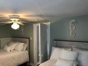 5 bedrooms, free internet