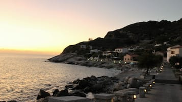Sulla spiaggia, teli da spiaggia